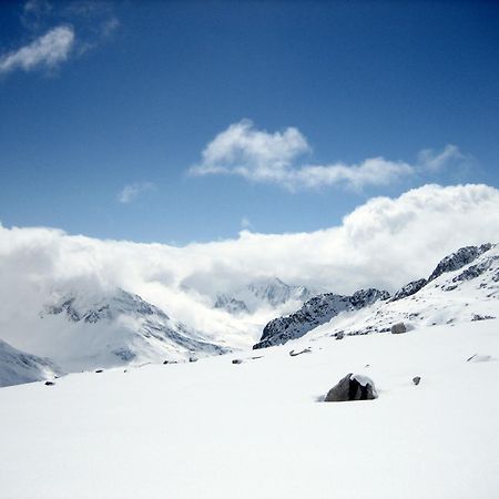 Apparthotel "Landhaus Veronika" Mayrhofen Kültér fotó