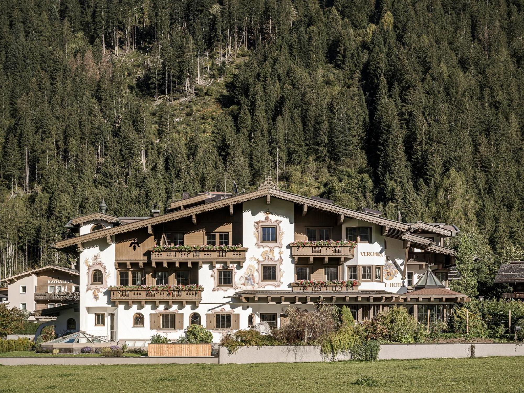 Apparthotel "Landhaus Veronika" Mayrhofen Kültér fotó