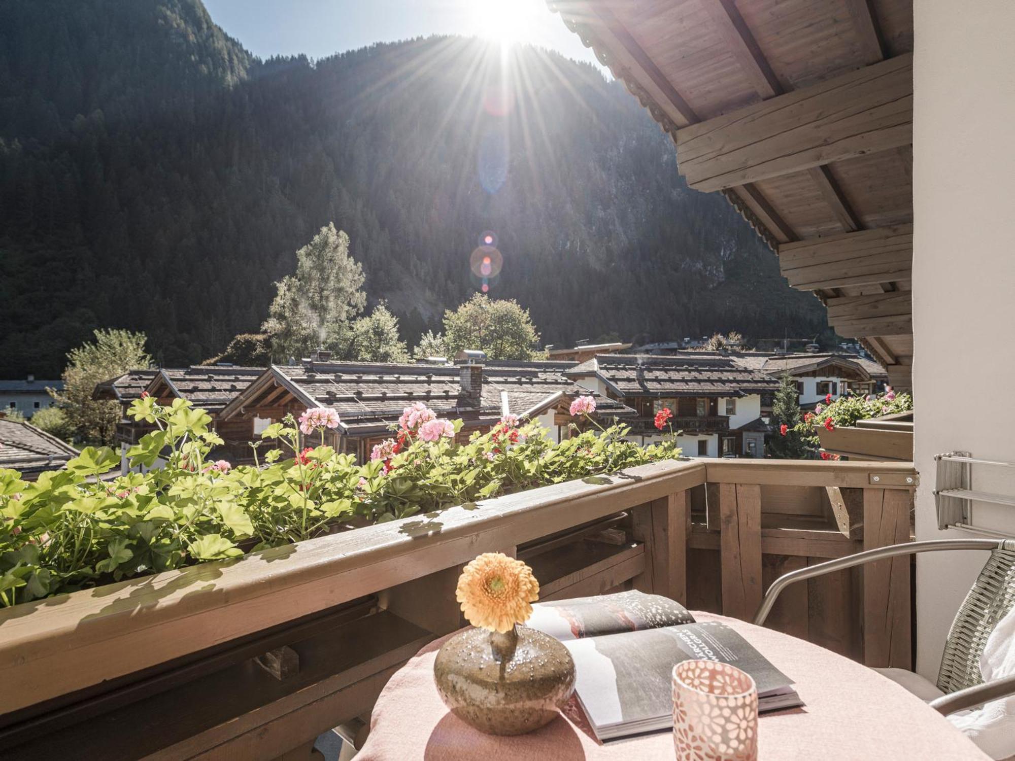 Apparthotel "Landhaus Veronika" Mayrhofen Kültér fotó