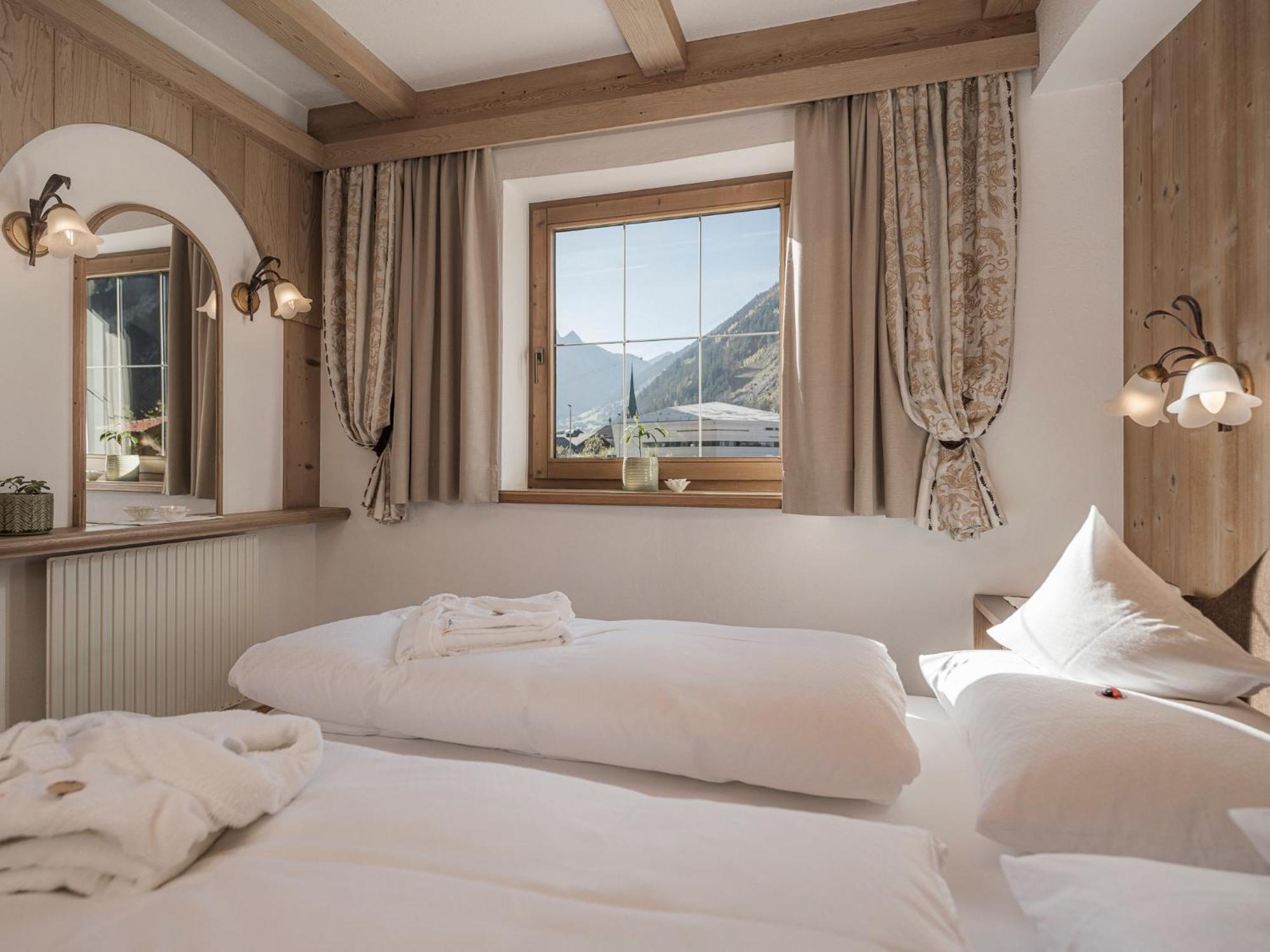 Apparthotel "Landhaus Veronika" Mayrhofen Kültér fotó